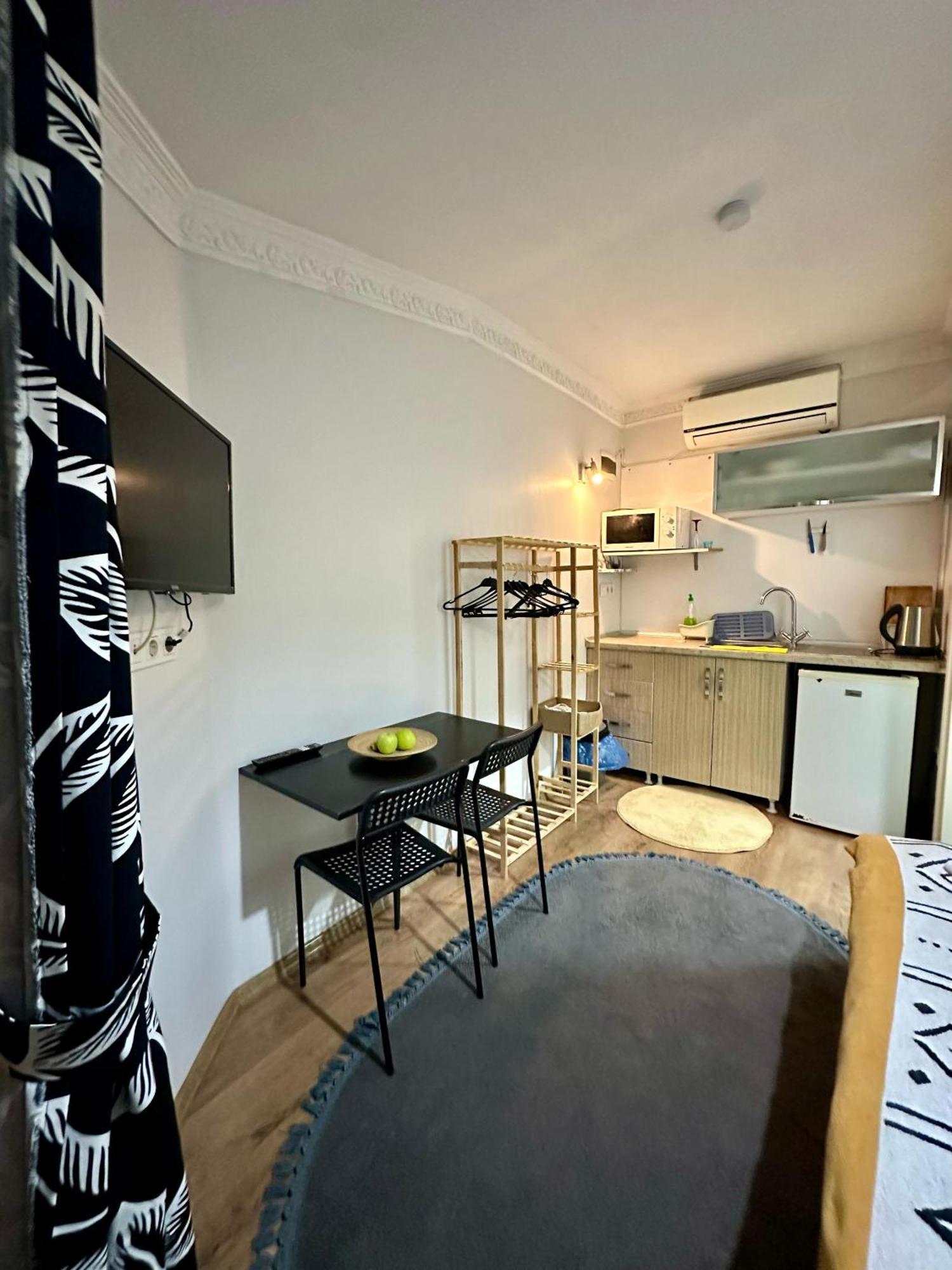 Nelly Guesthouse — Photos 3